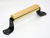 Ручка дверная деревянная вставка 140мм.