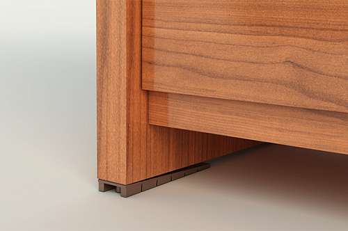 Клин для выравнивания меб